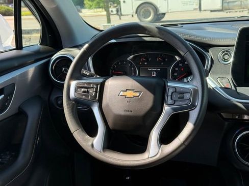 Used 2024 Chevrolet Blazer LT w/ Convenience Package FWD image 12