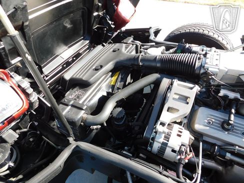 Used 1987 Chevrolet Corvette Coupe image 31