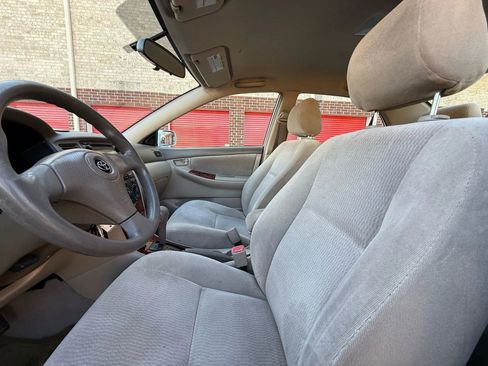 Used 2005 Toyota Corolla S image 12