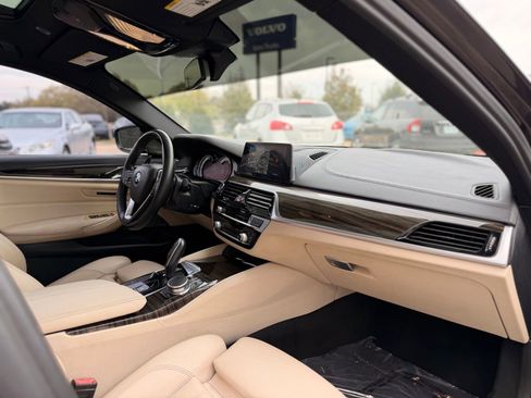 Used 2018 BMW 540i image 28