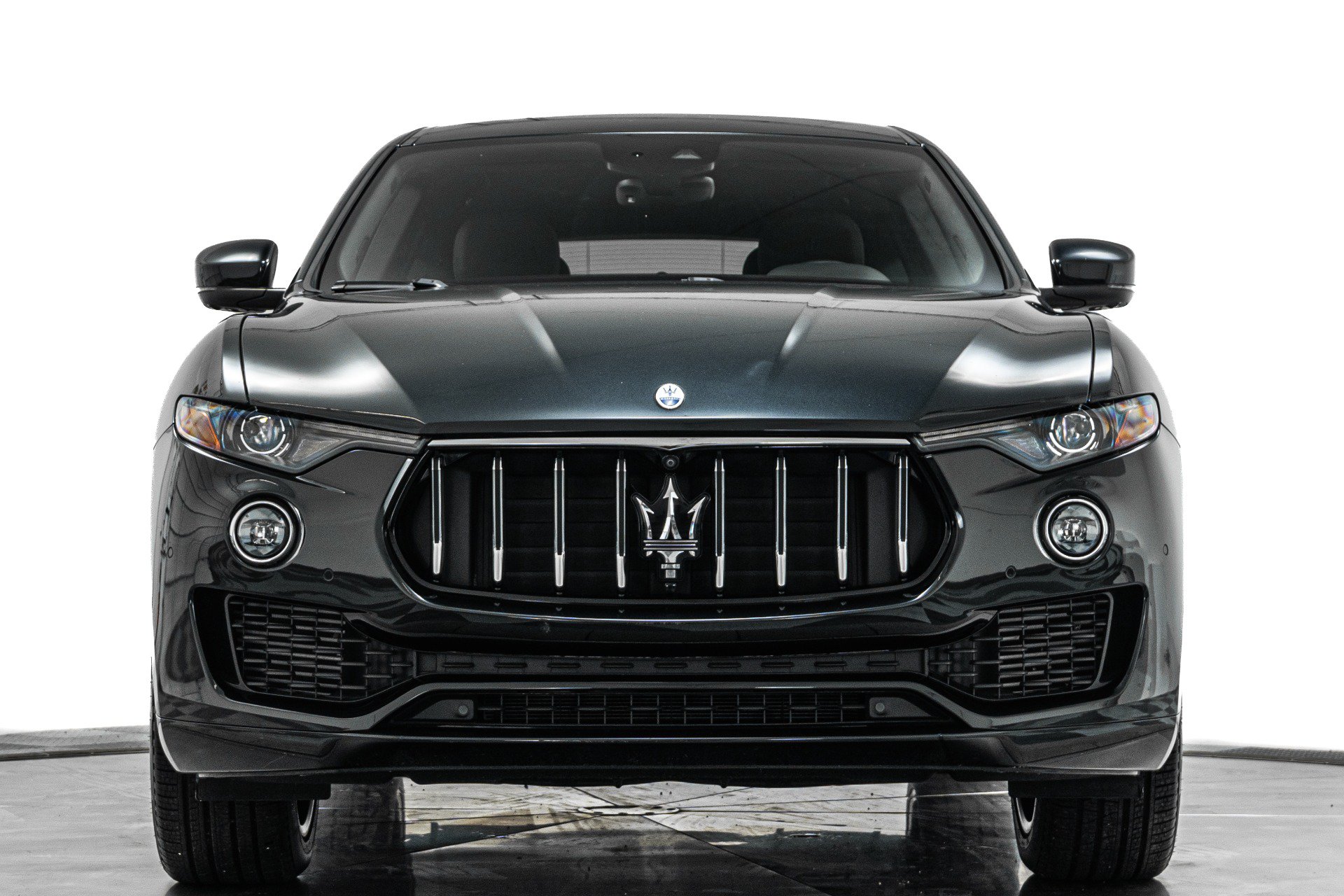 Used 2023 Maserati Levante GT AWD/4WD image 4