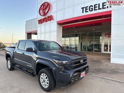 Used 2025 Toyota Tacoma SR5 w/ SR5 Upgrade Package