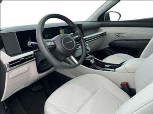 New 2025 Hyundai Tucson SEL image 15