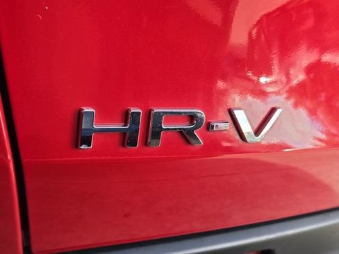 Used 2024 Honda HR-V Sport image 8