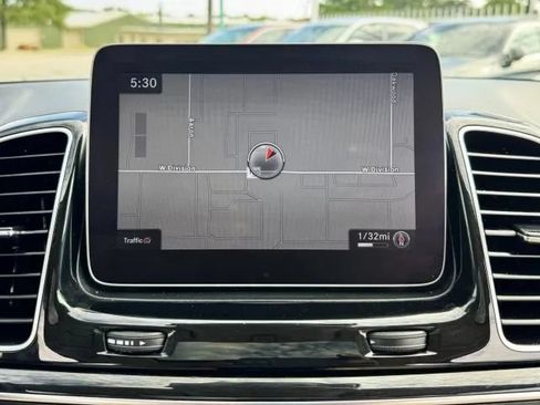 Used 2018 Mercedes-Benz GLE 350 w/ Premium 2 Package image 33