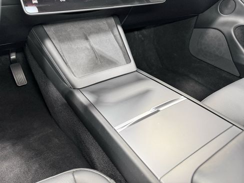 Used 2024 Tesla Model 3 Long Range AWD/4WD image 17