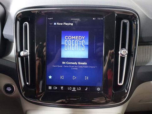 Used 2024 Volvo XC40 B5 Plus w/ Protection Package Premier image 45