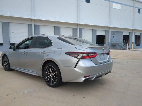 Used 2023 Toyota Camry SE w/ Convenience Package FWD image 7