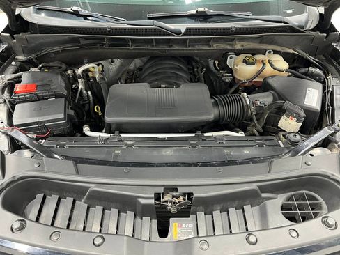 Used 2021 Cadillac Escalade Premium Luxury AWD/4WD image 31