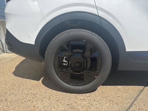 New 2026 Kia Sportage X-Line w/ X-Line Technology Package image 9