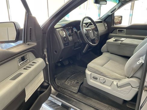 Used 2011 Ford F150 XLT w/ XLT Chrome Pkg image 10