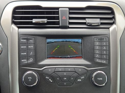 Used 2019 Ford Fusion S FWD image 17