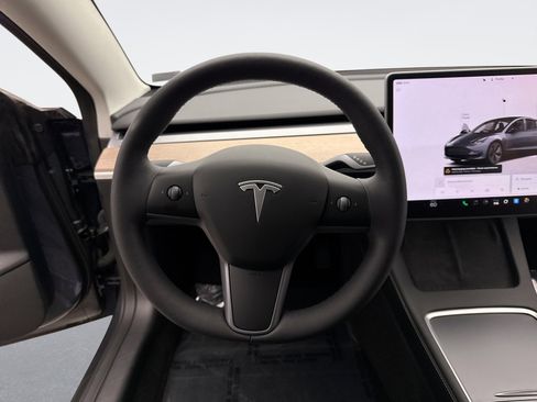 Used 2023 Tesla Model 3 Standard Range RWD image 12