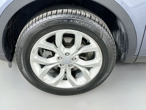 Used 2019 Land Rover Discovery Sport SE AWD/4WD image 30