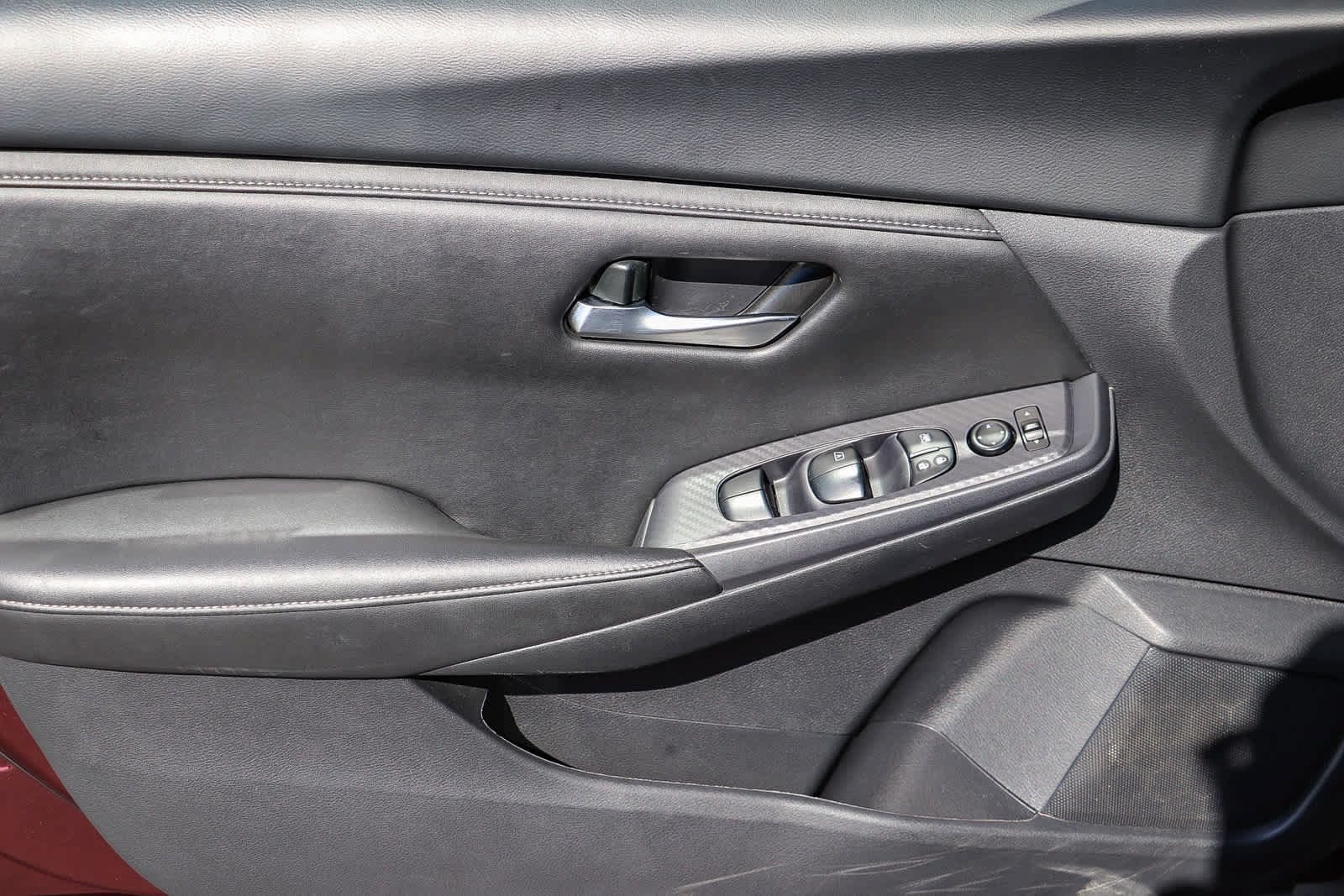 Used 2024 Nissan Sentra SV FWD image 19