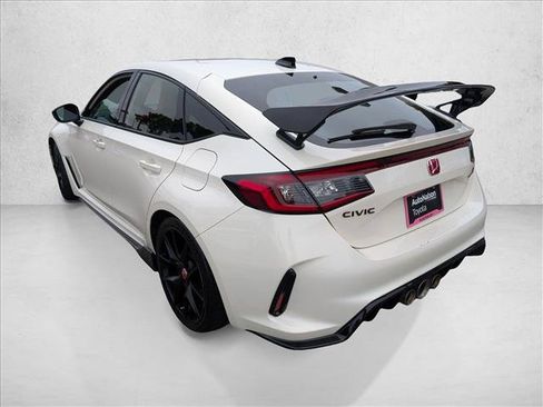 Used 2024 Honda Civic Type R image 8