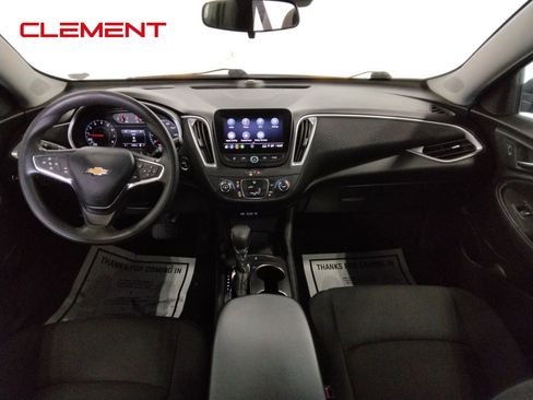 Used 2023 Chevrolet Malibu LS image 31