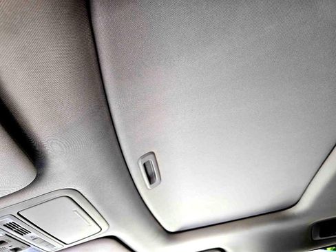 Used 2014 Honda Odyssey EX-L image 19