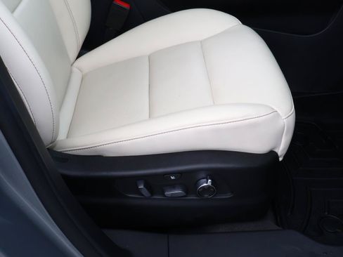Certified 2023 Cadillac XT4 Sport FWD image 24