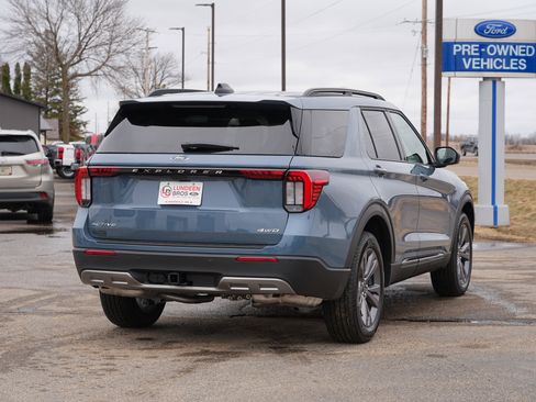 New 2026 Ford Explorer Active w/ Active Comfort Package image 3