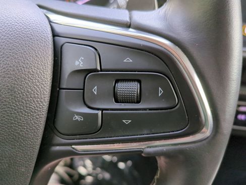 Used 2023 Buick Envision Essence FWD image 25