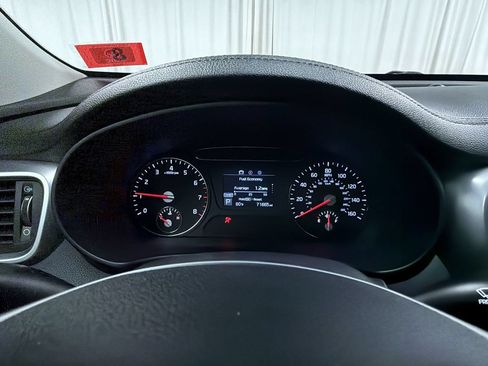 Used 2019 Kia Sorento AWD V6 image 6