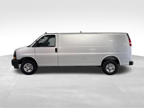 New 2025 Chevrolet Express 3500 Extended w/ Driver Convenience Package RWD image 33