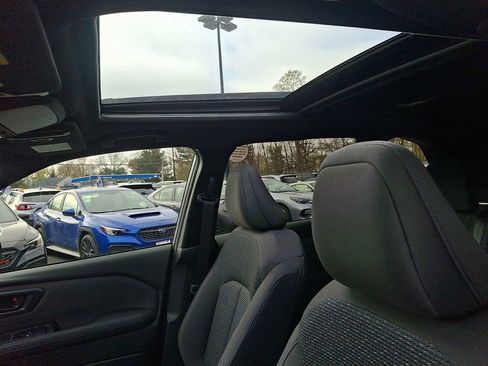 Used 2025 Subaru Forester Premium image 13