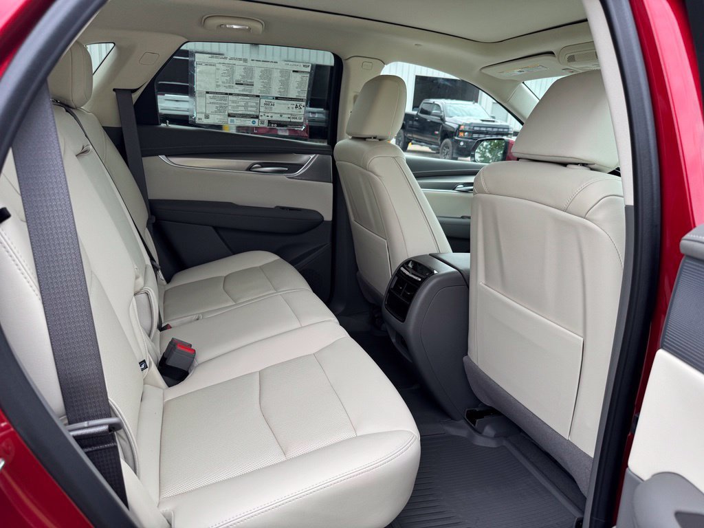 New 2026 Cadillac XT5 Premium Luxury w/ Driver Assist Package FWD image 32