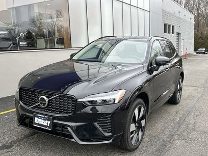 New 2025 Volvo XC60 T8 Plus w/ Protection Package Premier