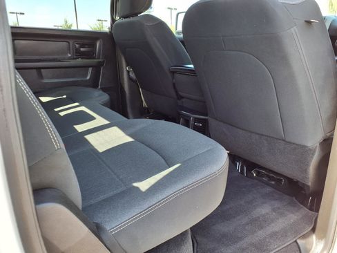 Used 2024 RAM 2500 Tradesman w/ Chrome Appearance Group AWD/4WD image 13