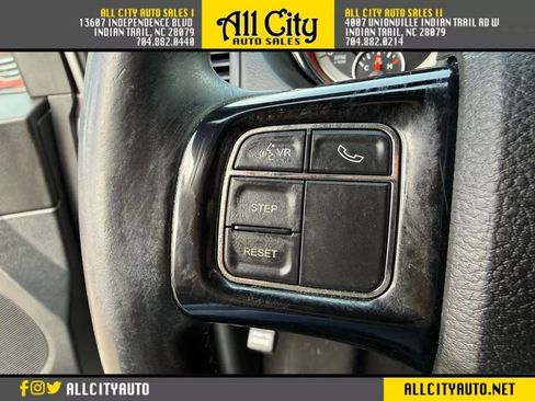 Used 2018 Dodge Grand Caravan SE FWD image 20