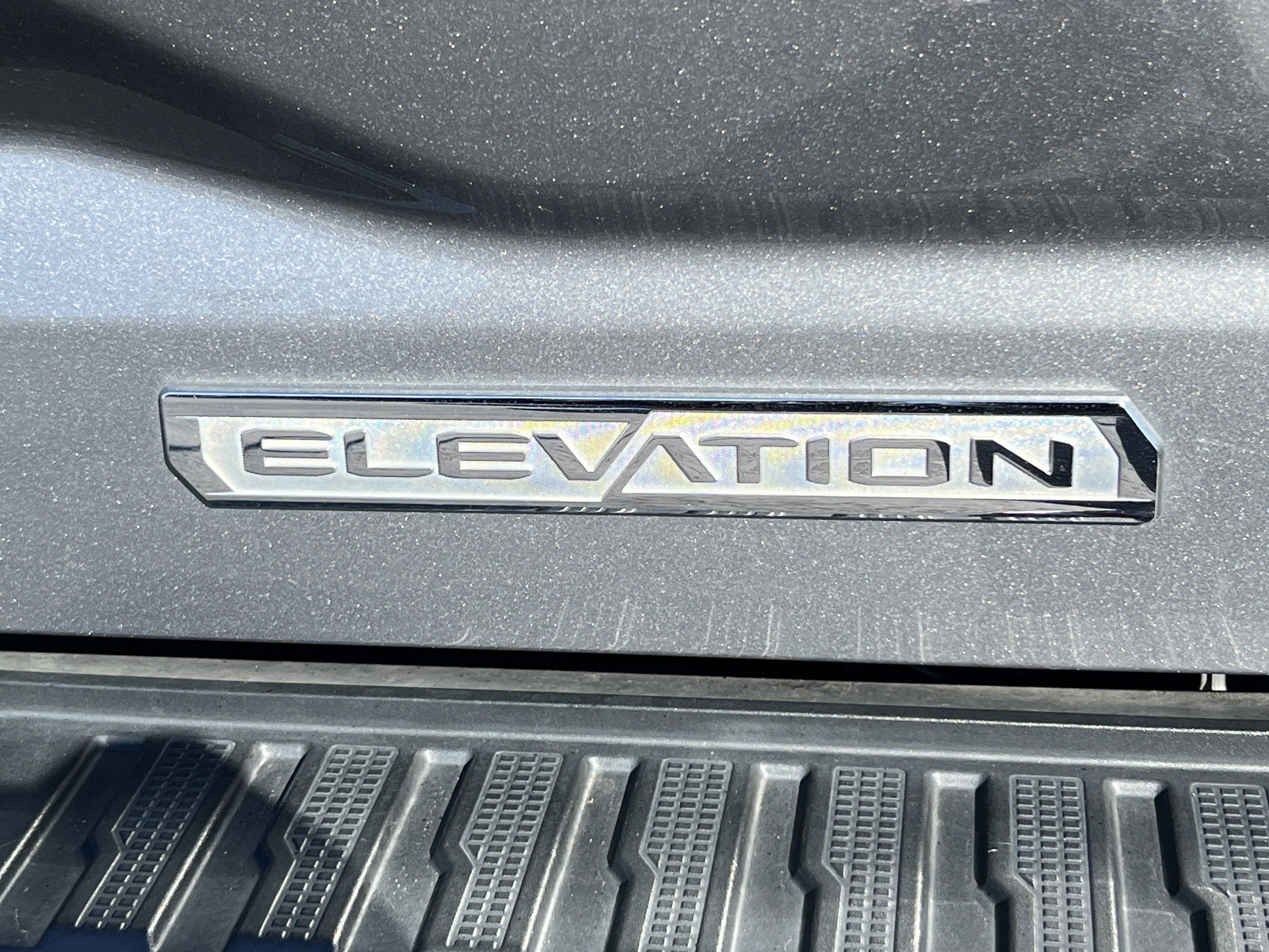 Used 2021 GMC Sierra 1500 Elevation w/ X31 Off-Road Package AWD/4WD image 9