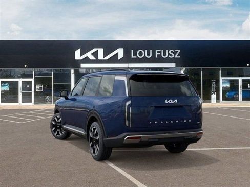 New 2027 Kia Telluride S image 4