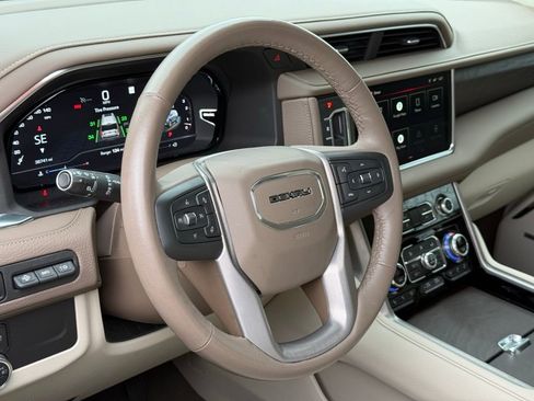 Used 2022 GMC Yukon Denali image 19
