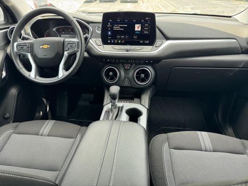 Used 2024 Chevrolet Blazer LT w/ Convenience Package FWD image 11