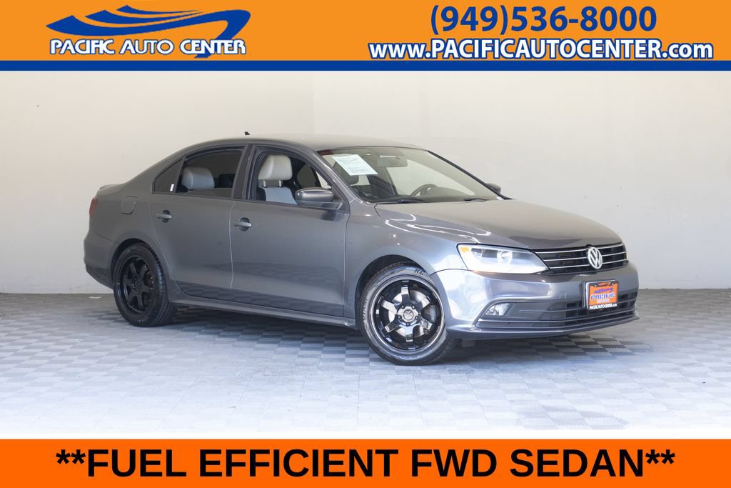 Used 2016 Volkswagen Jetta Sport FWD image 1