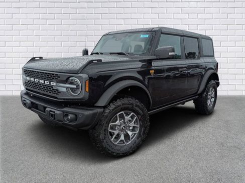 New 2025 Ford Bronco Badlands image 1