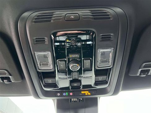 Certified 2026 GMC Yukon AT4 Ultimate w/ LPO, Illumination Package image 37