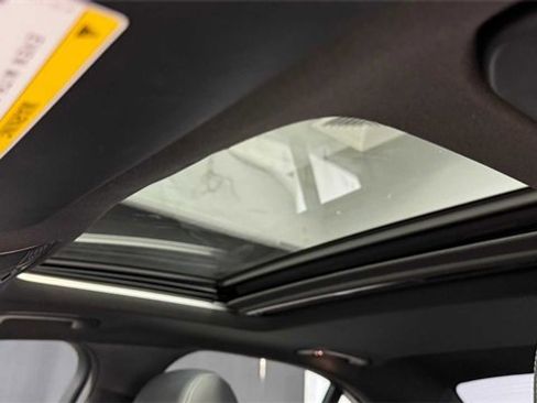 Used 2020 Mercedes-Benz C 300 Sedan image 32