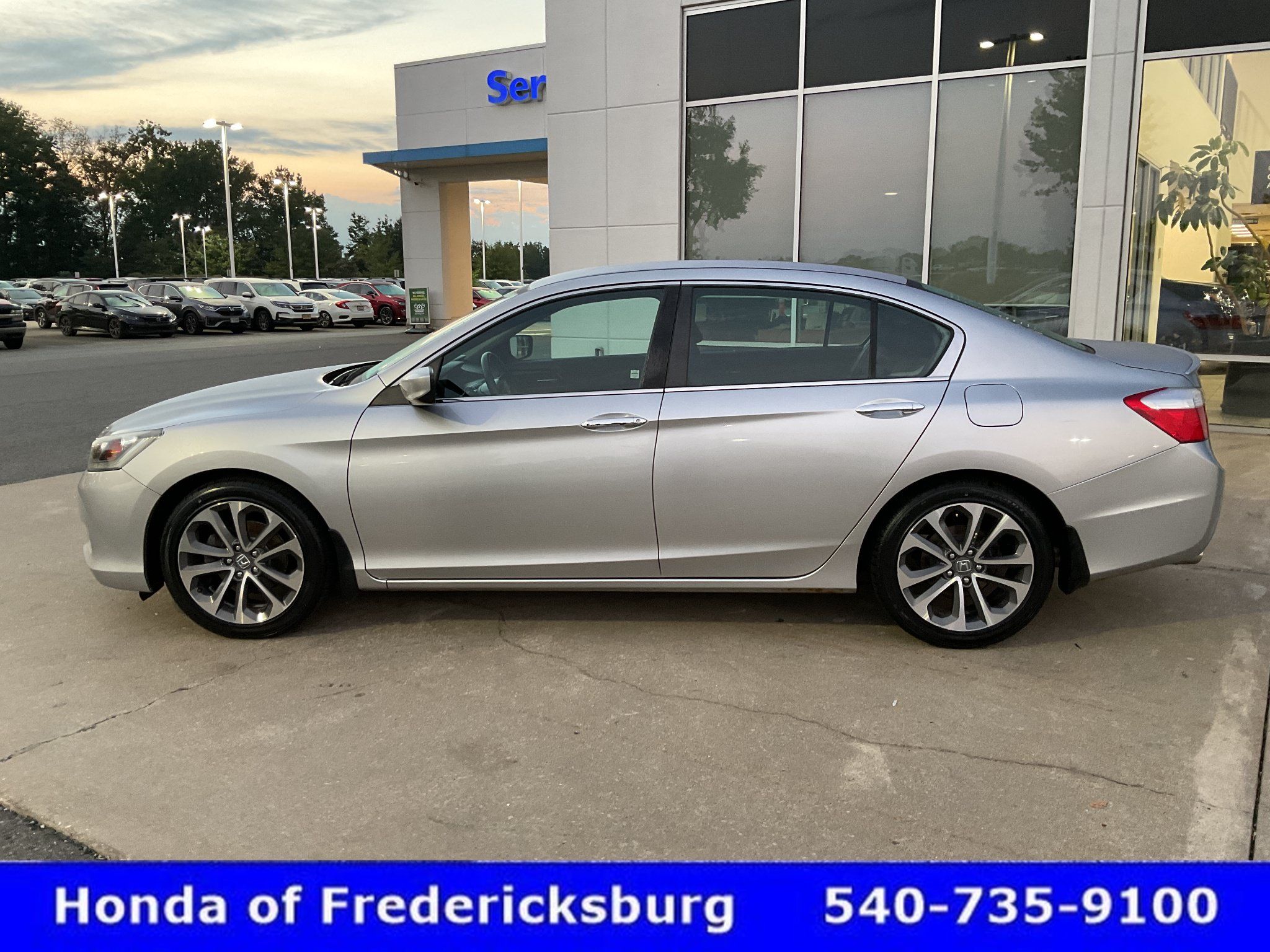 Used 2015 Honda Accord Sport image 3