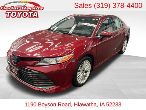 Used 2020 Toyota Camry XLE w/ Carpet Mat Package FWD image 1
