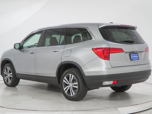 Used 2018 Honda Pilot EX image 8