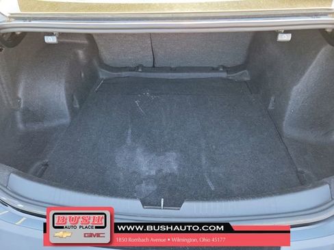 Used 2024 Chevrolet Malibu LT FWD image 9