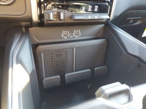 New 2026 RAM 1500 Laramie image 28