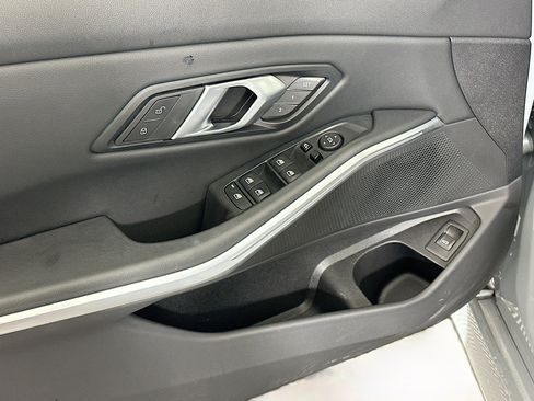 Used 2025 BMW 330i xDrive Sedan image 15