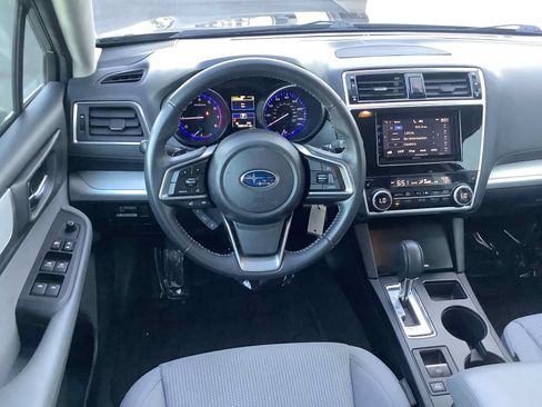 Used 2018 Subaru Outback 2.5i Premium AWD/4WD image 10