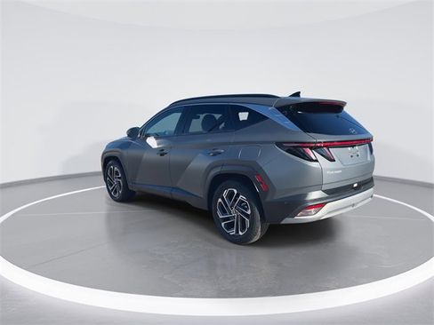 Certified 2025 Hyundai Tucson Limited image 6