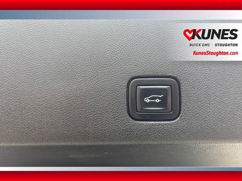 Used 2022 Cadillac XT6 Premium Luxury w/ Platinum Package AWD/4WD image 29