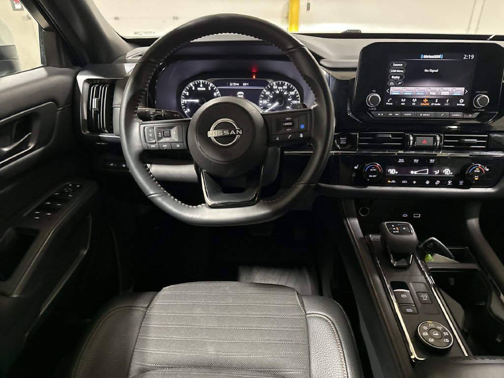 Used 2025 Nissan Pathfinder Rock Creek AWD/4WD image 11
